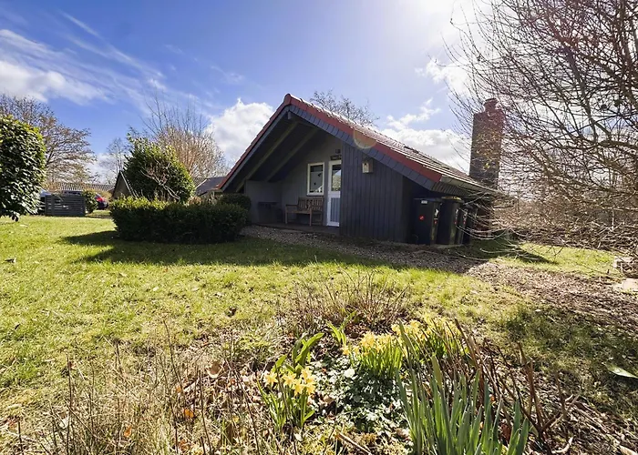 Hébergement de vacances Immi's Hus - Strandhaus Mit Garten Glücksburg